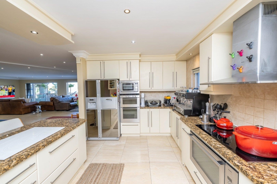 5 Bedroom Property for Sale in Welgedacht Western Cape